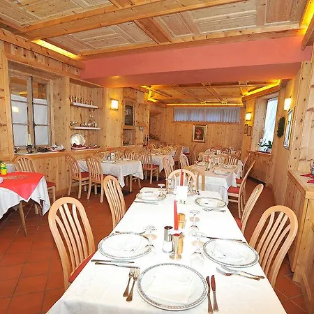 Derby Hotel 3*