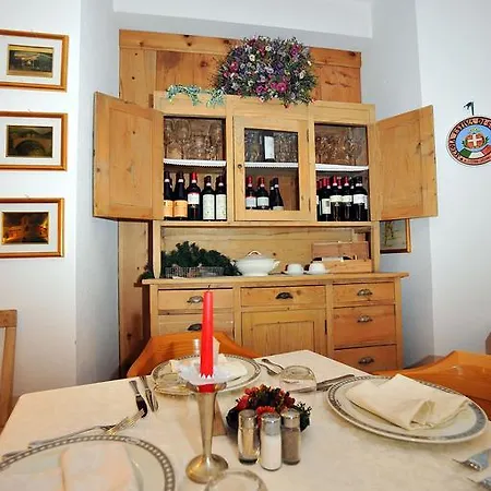 Hotel Derby 3*