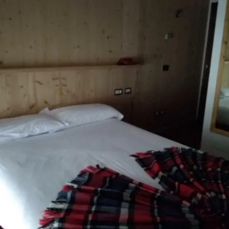 Derby Hotel 3*