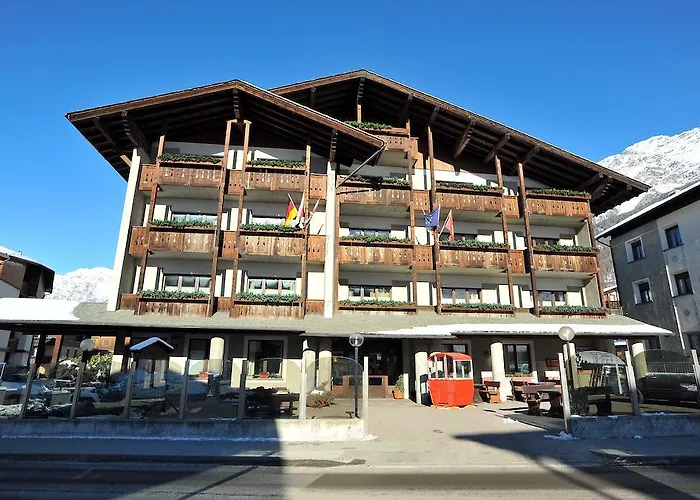 Derby מלון בורמיו