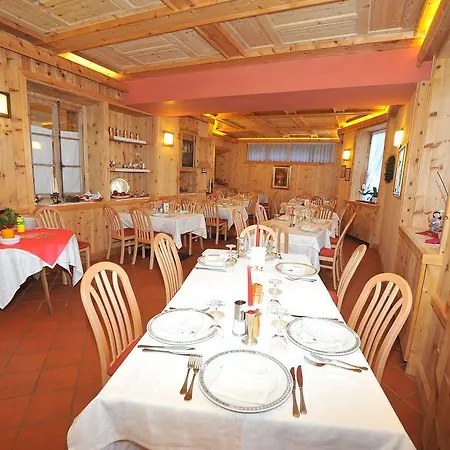 Derby Hotel 3*
